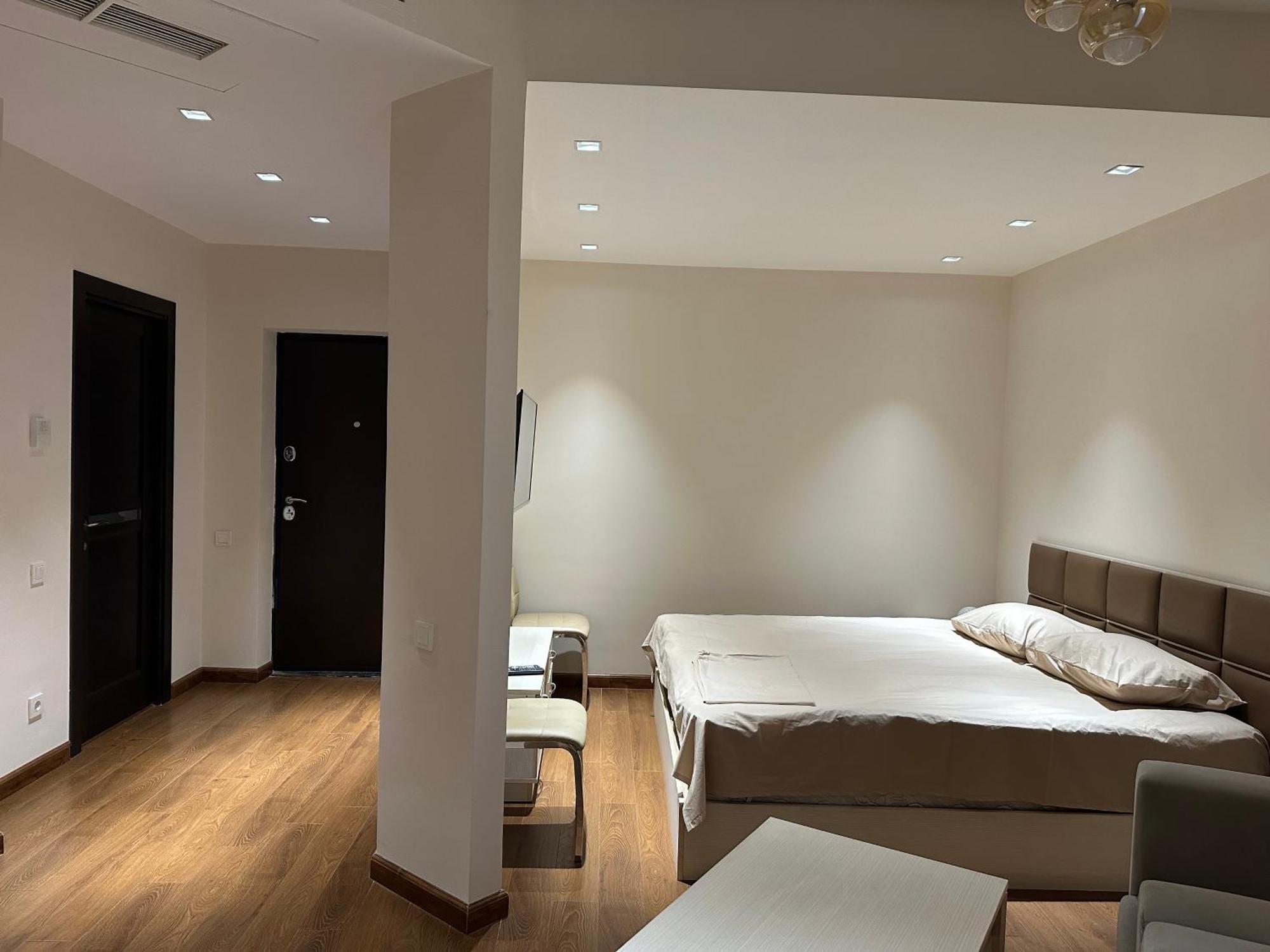 Beautiful Apartment In The Center Of Jerevan Buitenkant foto